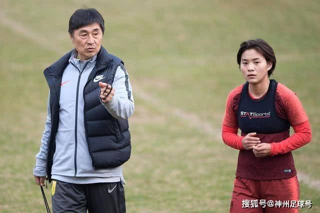 北理工女教授引发争议：女性卵子与存在的奇妙理论